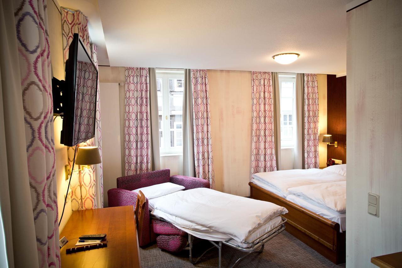 Hotel Karpfen Эбербах Экстерьер фото
